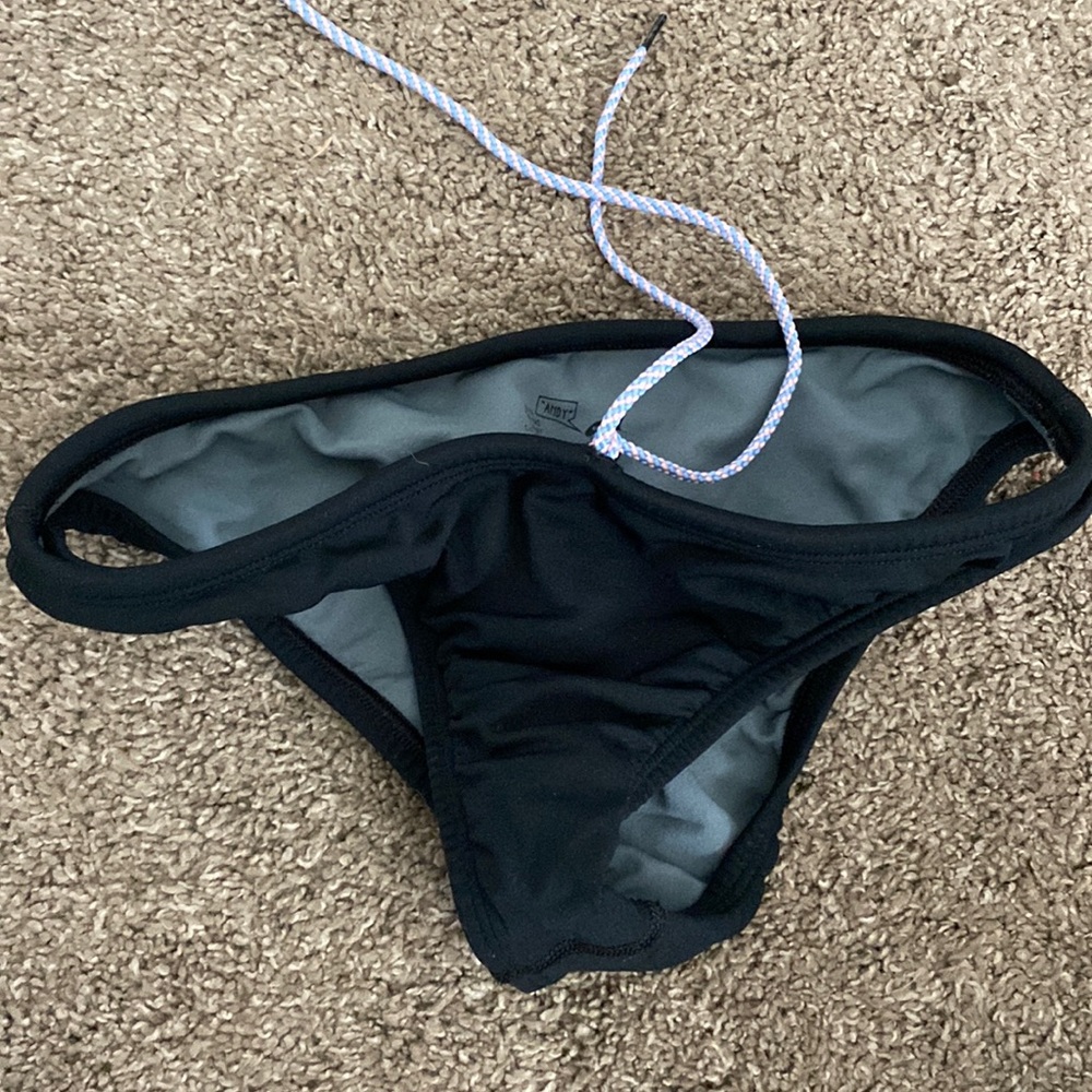 jolyn black andy bottoms size small!